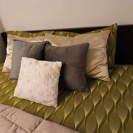 Home, Lovely, Private, Unique, Cozy 7 Minutes From Center, Super Fast Internet Apartment Athens