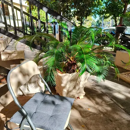 Apartment Home, Lovely, Private, Unique, Cozy 7 Minutes From Center, Super Fast Internet *