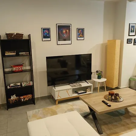 Home, Lovely, Private, Unique, Cozy 7 Minutes From Center, Super Fast Internet Apartment Athens