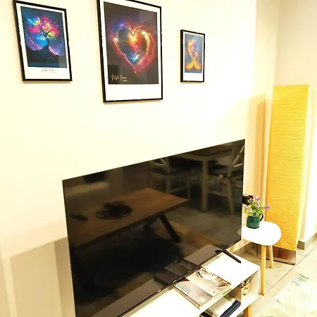 Home, Lovely, Private, Unique, Cozy 7 Minutes From Center, Super Fast Internet Apartment Athens